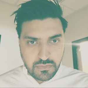 Meet your Posher, Amir